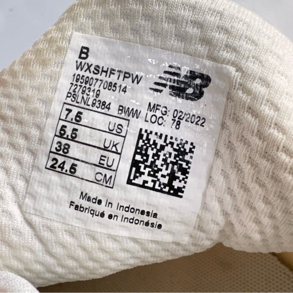 New Balance Women's FuelCell Shift Trainer Cross - Light Aluminum/Vintage Rose - Picture 6 of 9